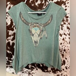 Daytrip- western longhorn skull shirt size XS